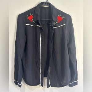 Black/White/Roses Collard Shirt - Size S